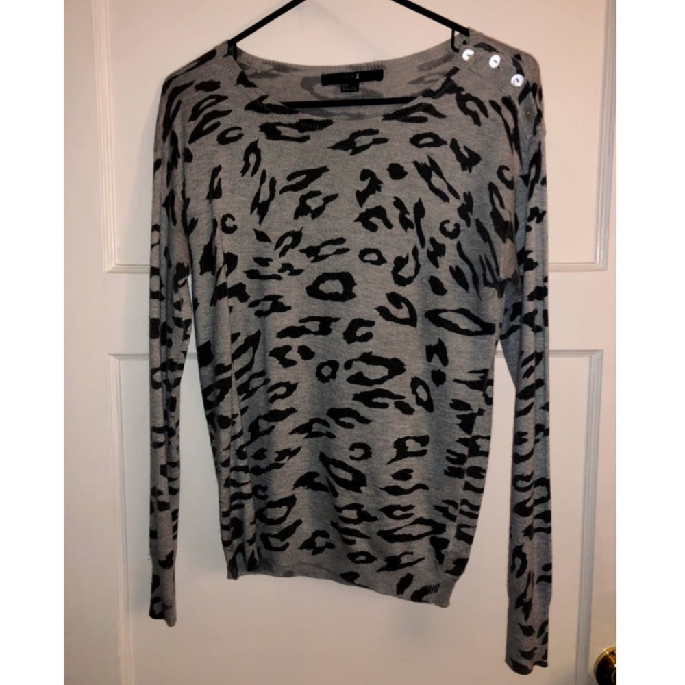Forever 21 grey leopard print long sleeve